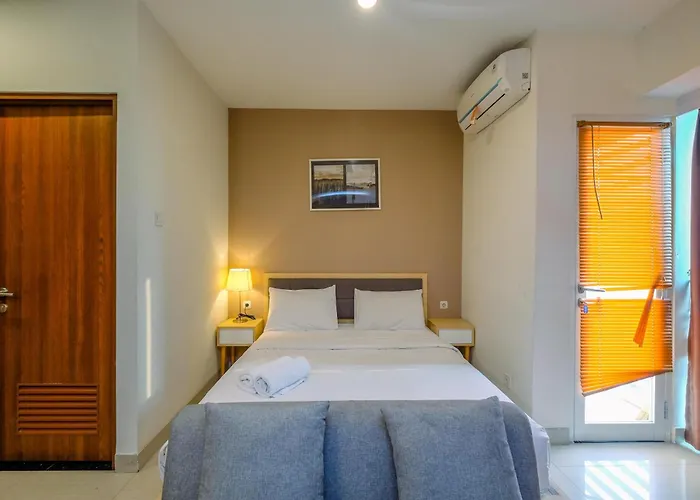 Modern And Spacious Studio With City View @ Grand Kamala Lagoon Apartment By Travelio